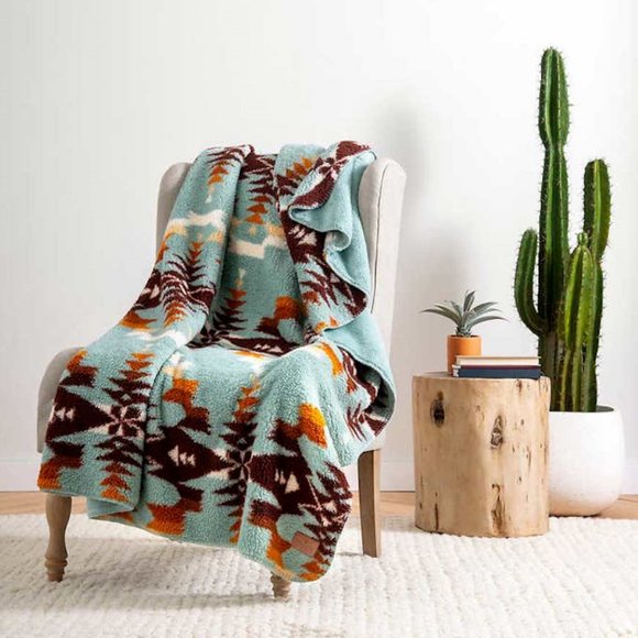 Pendleton Blanket QUEEN Soft & Cozy Sherpa Fleece Reversible Washable NWT - Picture 6 of 16